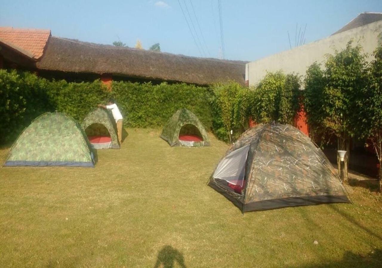 Pavanputra Clarks Inn Hassan Zewnętrze zdjęcie